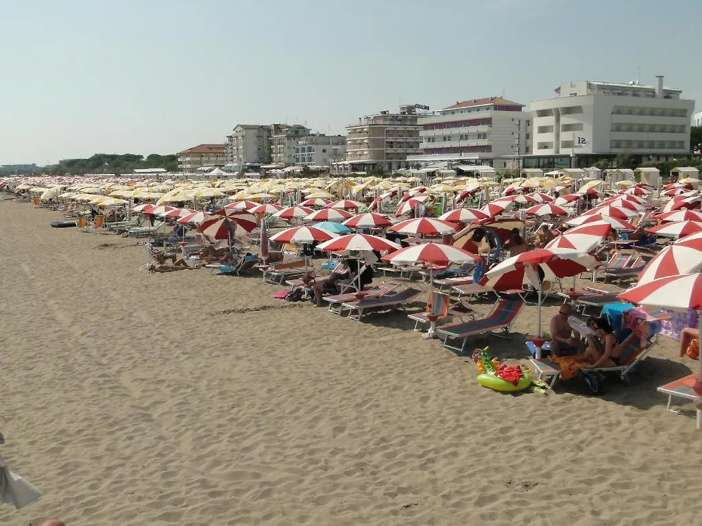 Hotel Atenea Golden Star Caorle İtalya